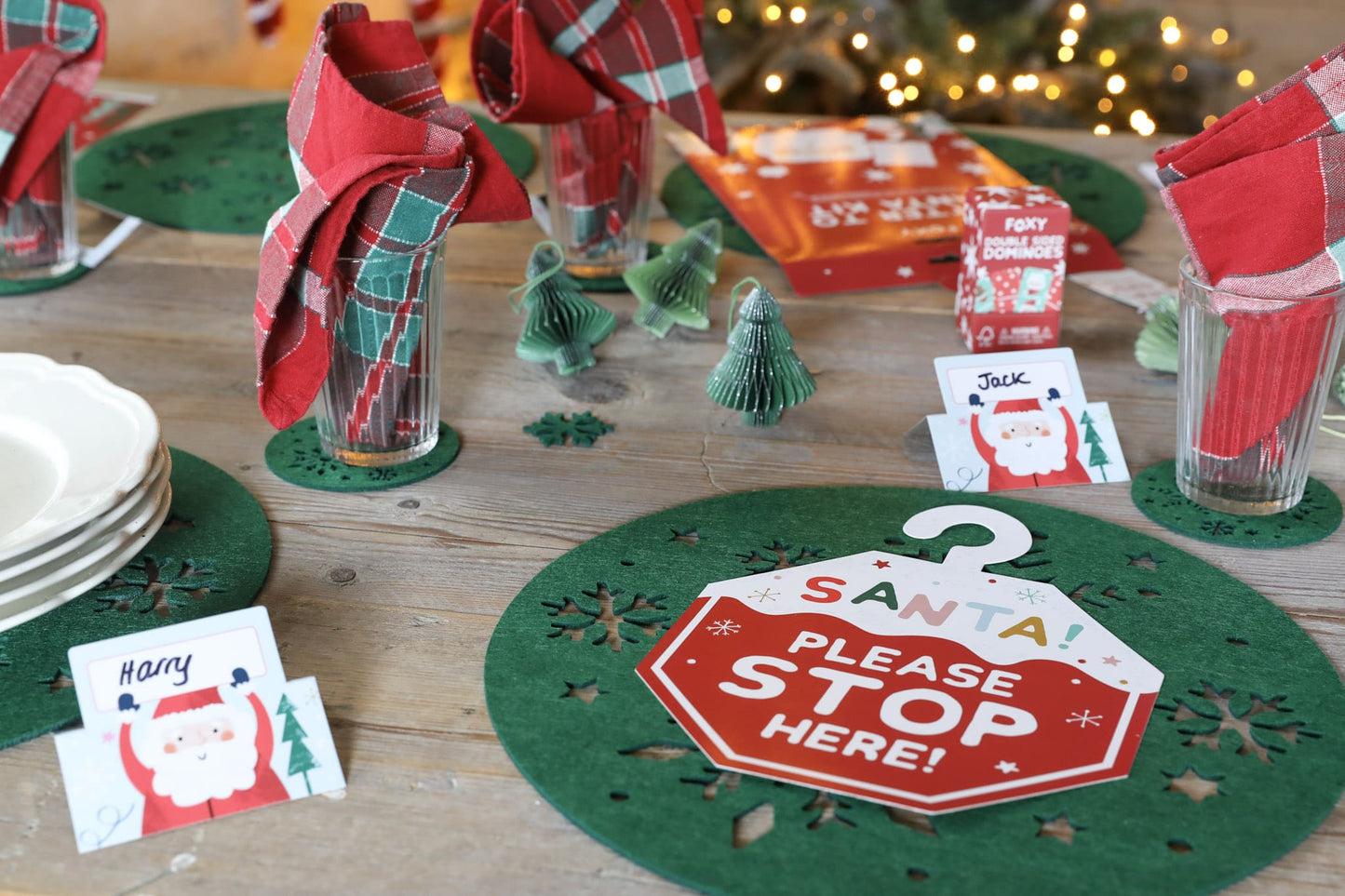 Santa 96mm x 93mm Place Cards (6pcs) FSC Mix PACK 48